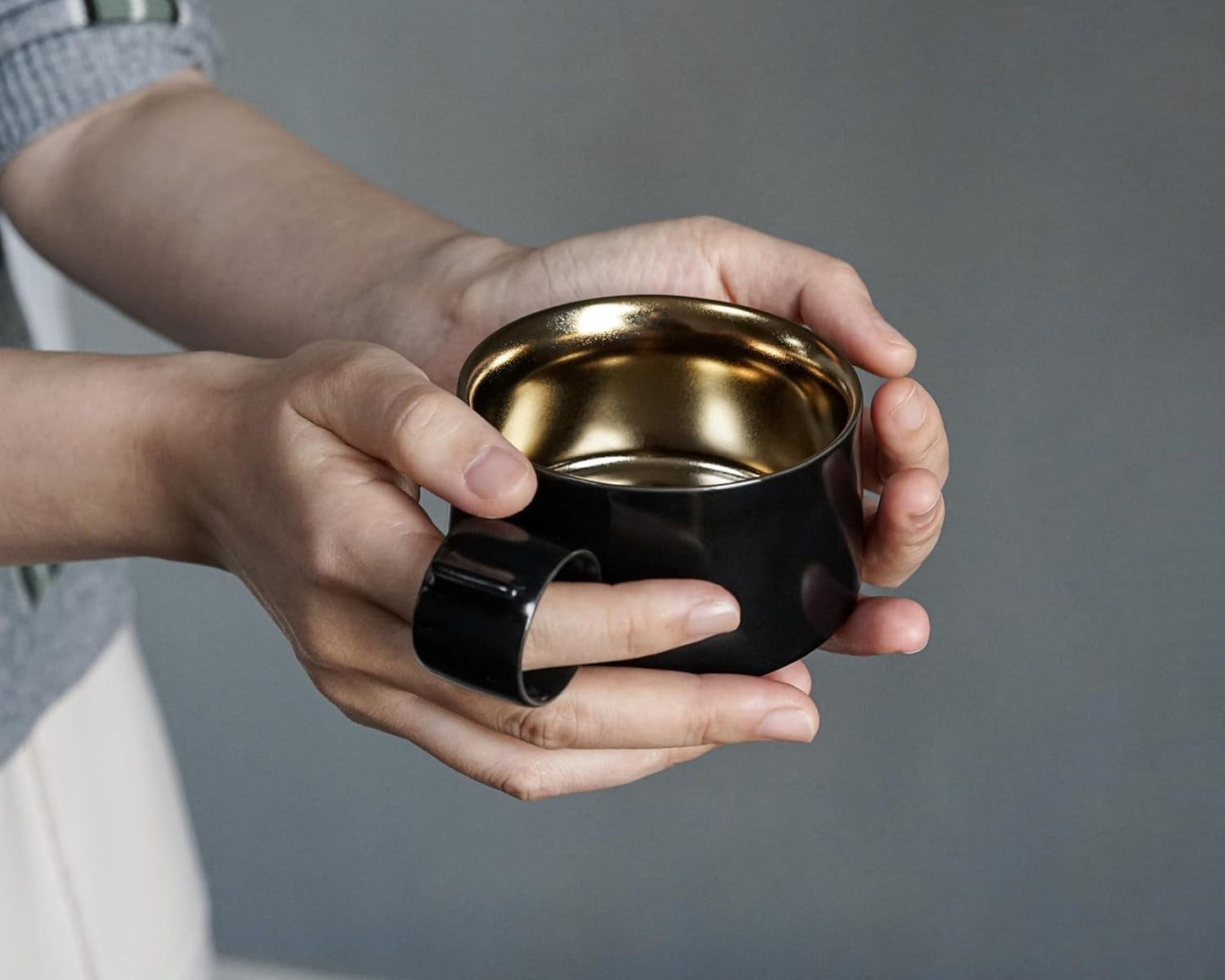 Designer’s Original Handmade Ceramic Coffee Mugs with Saucer，Food-Grade Titanium, Unique Ring Coffee cup for Office and Home, Birthday Gifts for Men and Women (Starry black)